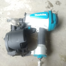 Súng bắn đinh cuộn MAKITA AN760